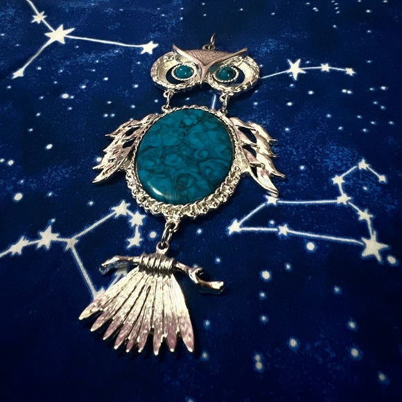LAST CHANCE! VINTAGE 70's Chunky Turquoise Wise Owl Necklace Pendant - Picture 1 of 5
